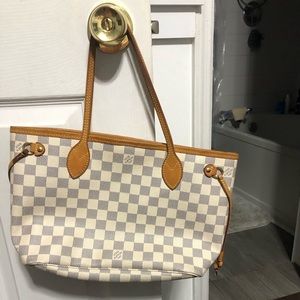 LV Neverfull PM